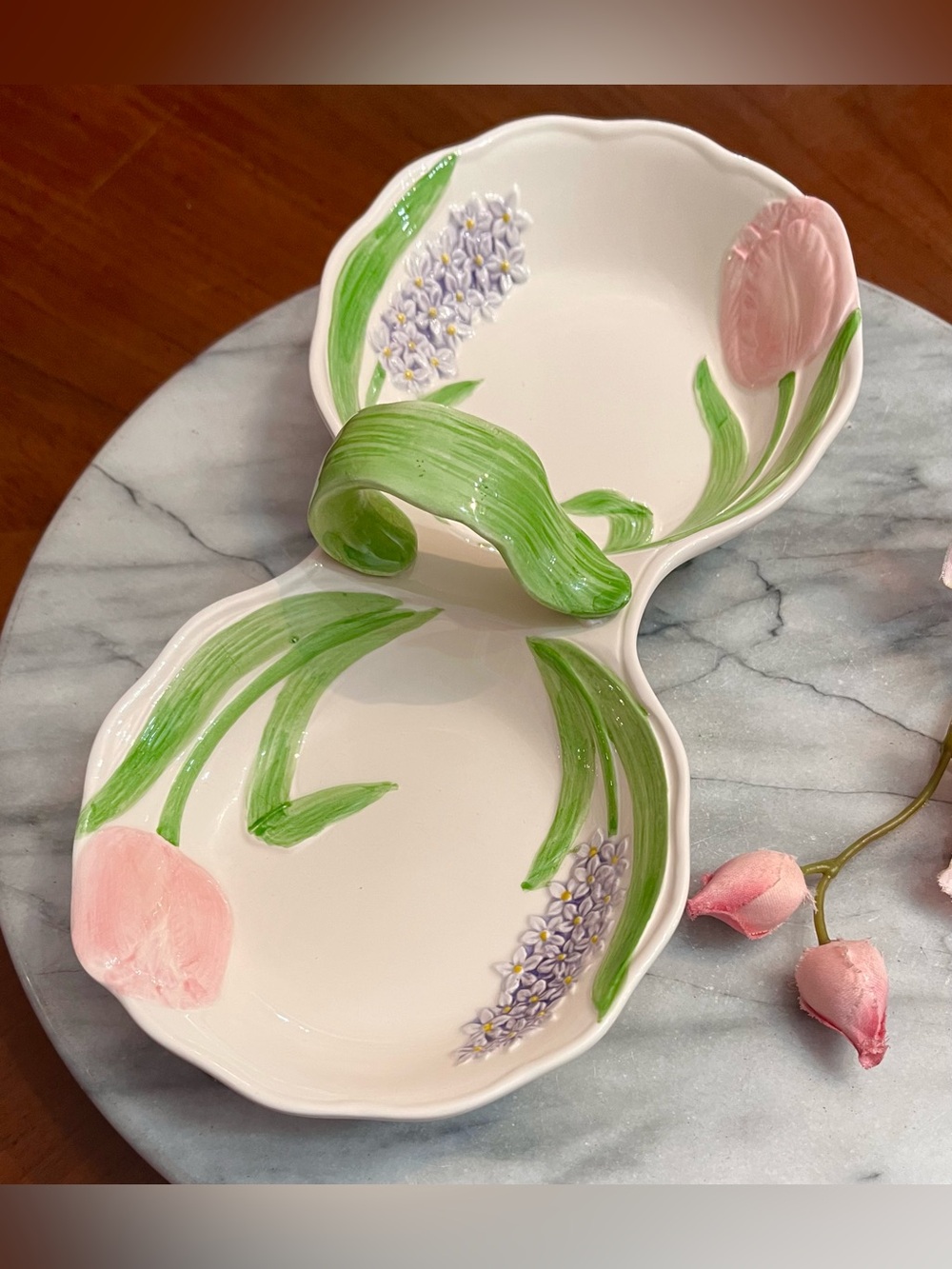 MINT Otagiri Mary Ann Baker 3-D "Tulip Garden" Divided Serving Dish - 10.25"